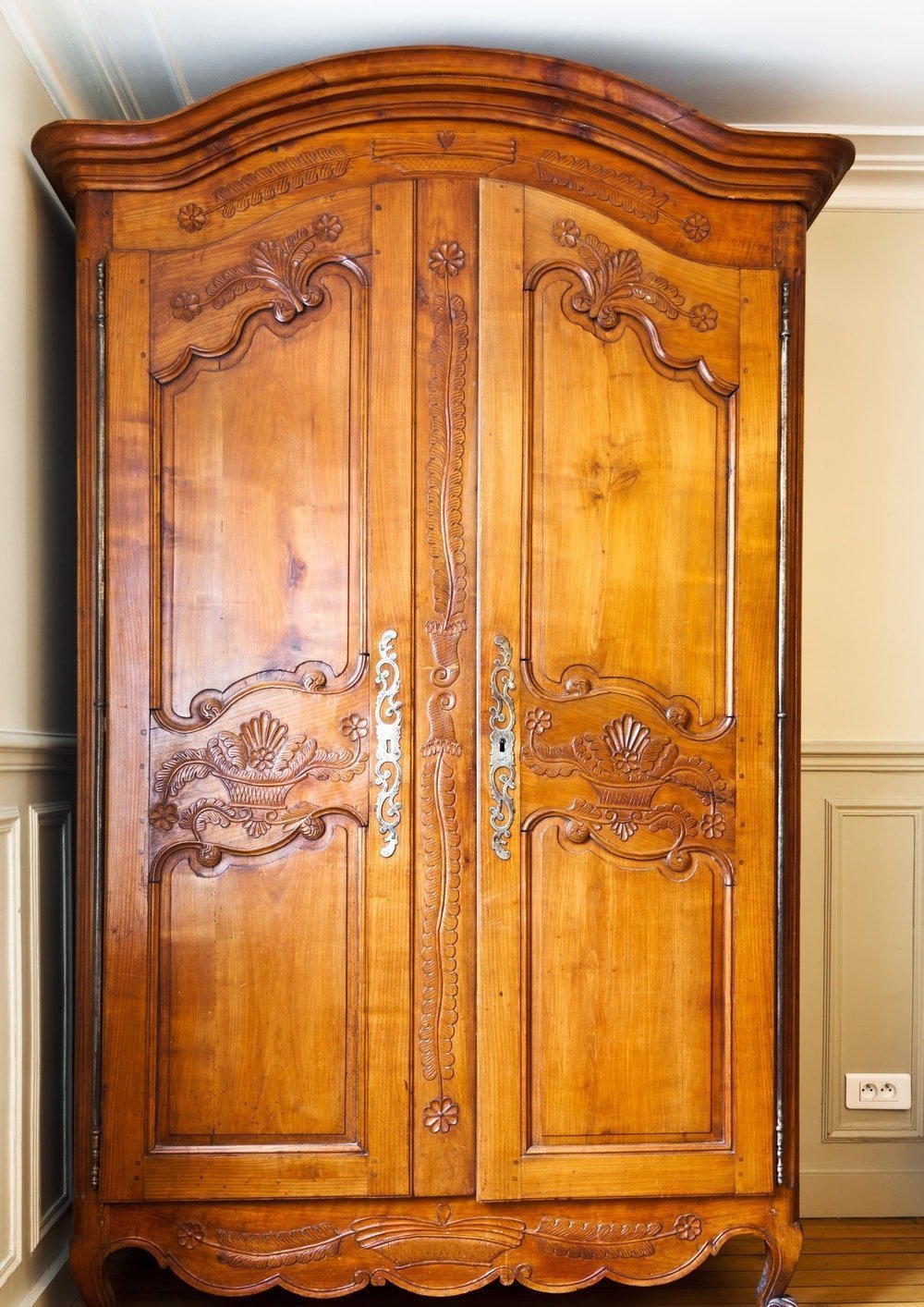 29 Ways To Improve Wardrobe Closet Designs