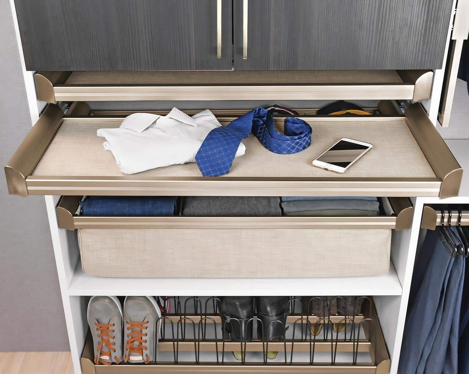 Tag divided drawer