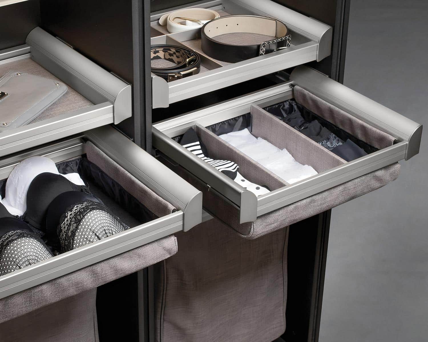 Tag lingerie drawer