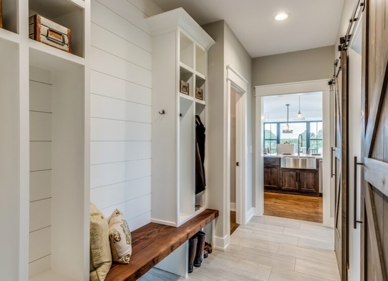 15 Organized Entryway Tips: Maximize and Unclutter the Space