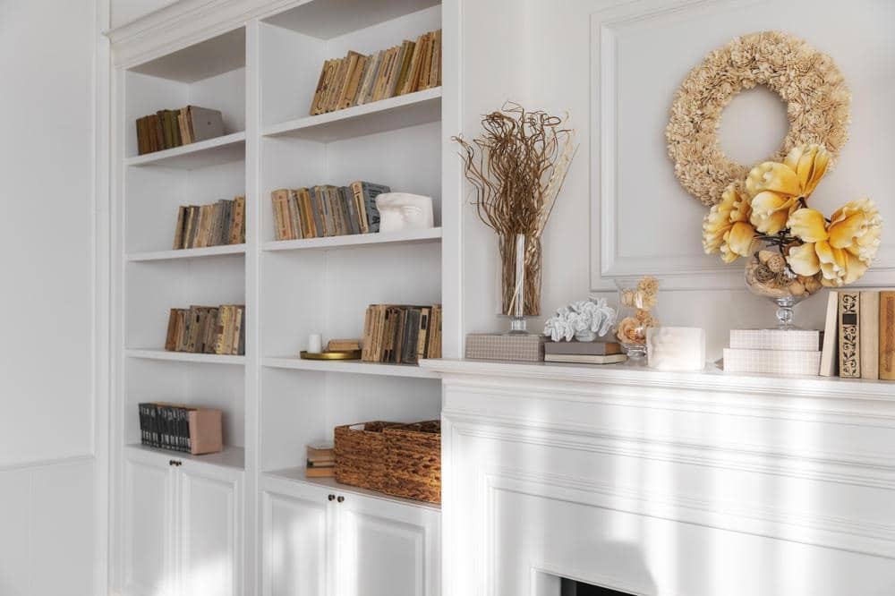 White classic style drawer and shelves